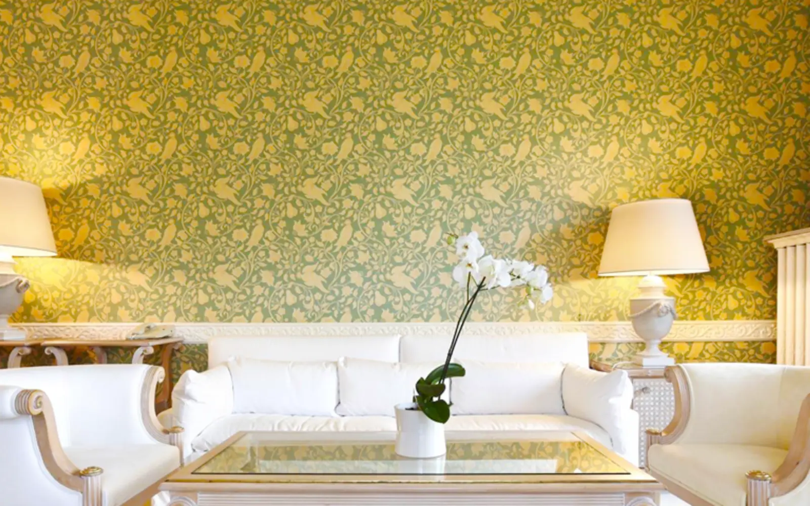 Decorative patterned feature wall in a finished interior